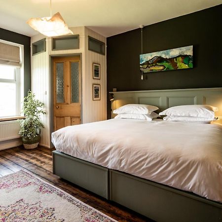 디 올드 비커리지 B&B Moylgrove 외부 사진