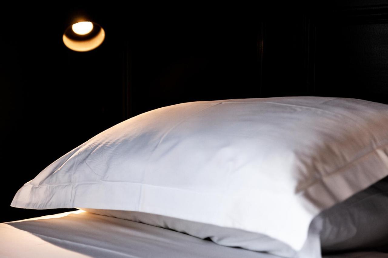 디 올드 비커리지 B&B Moylgrove 외부 사진
