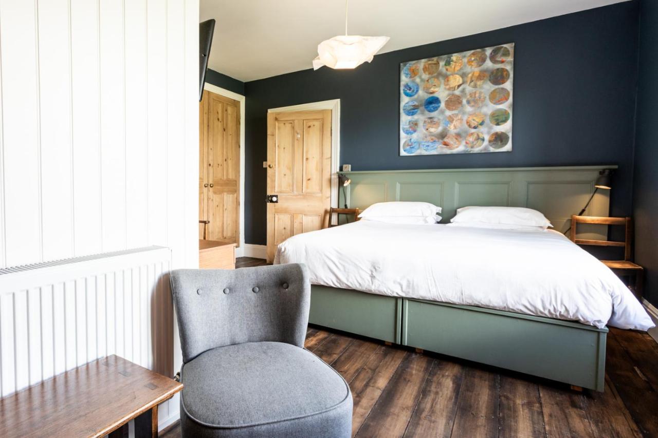 디 올드 비커리지 B&B Moylgrove 외부 사진