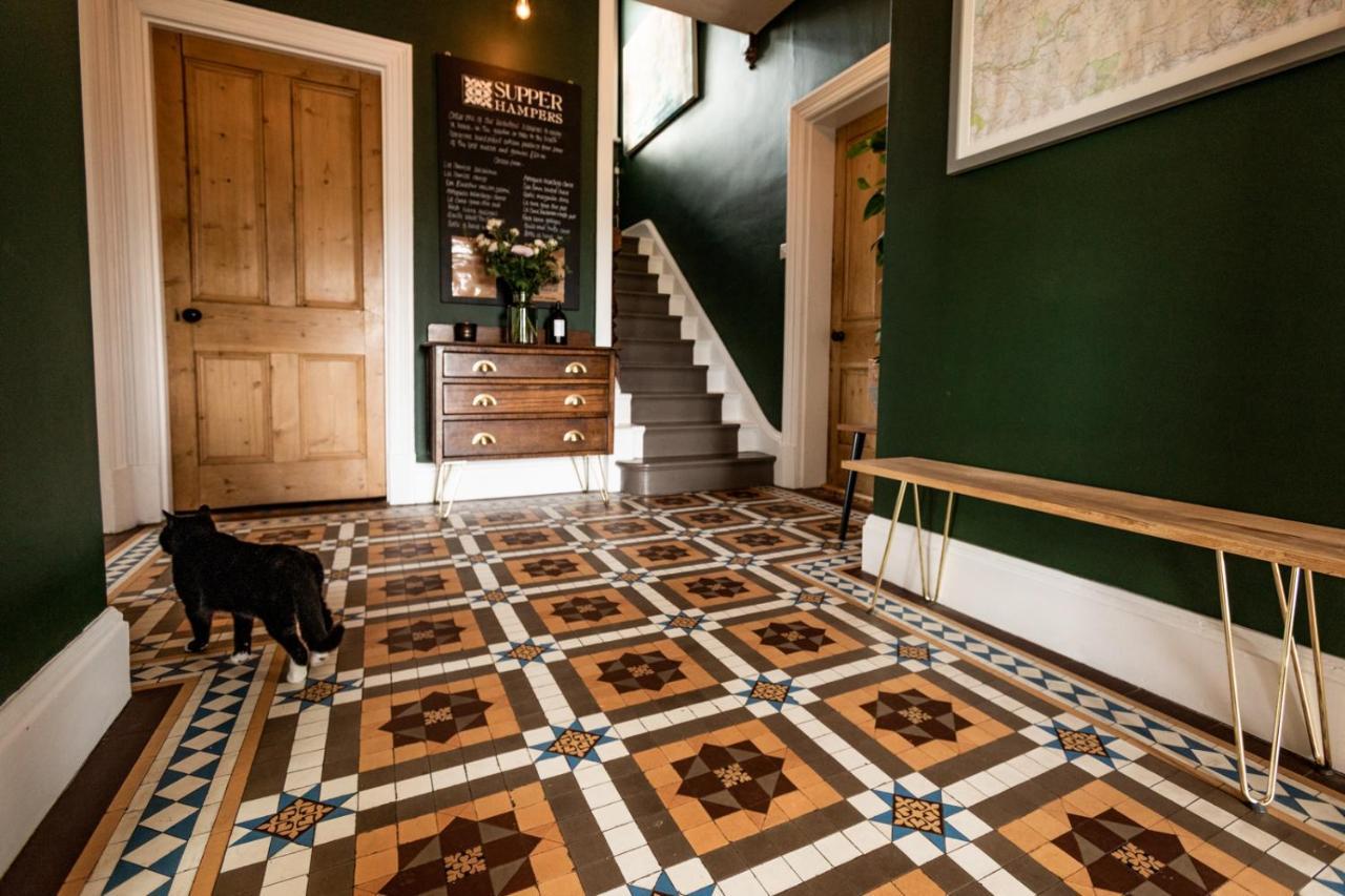 디 올드 비커리지 B&B Moylgrove 외부 사진